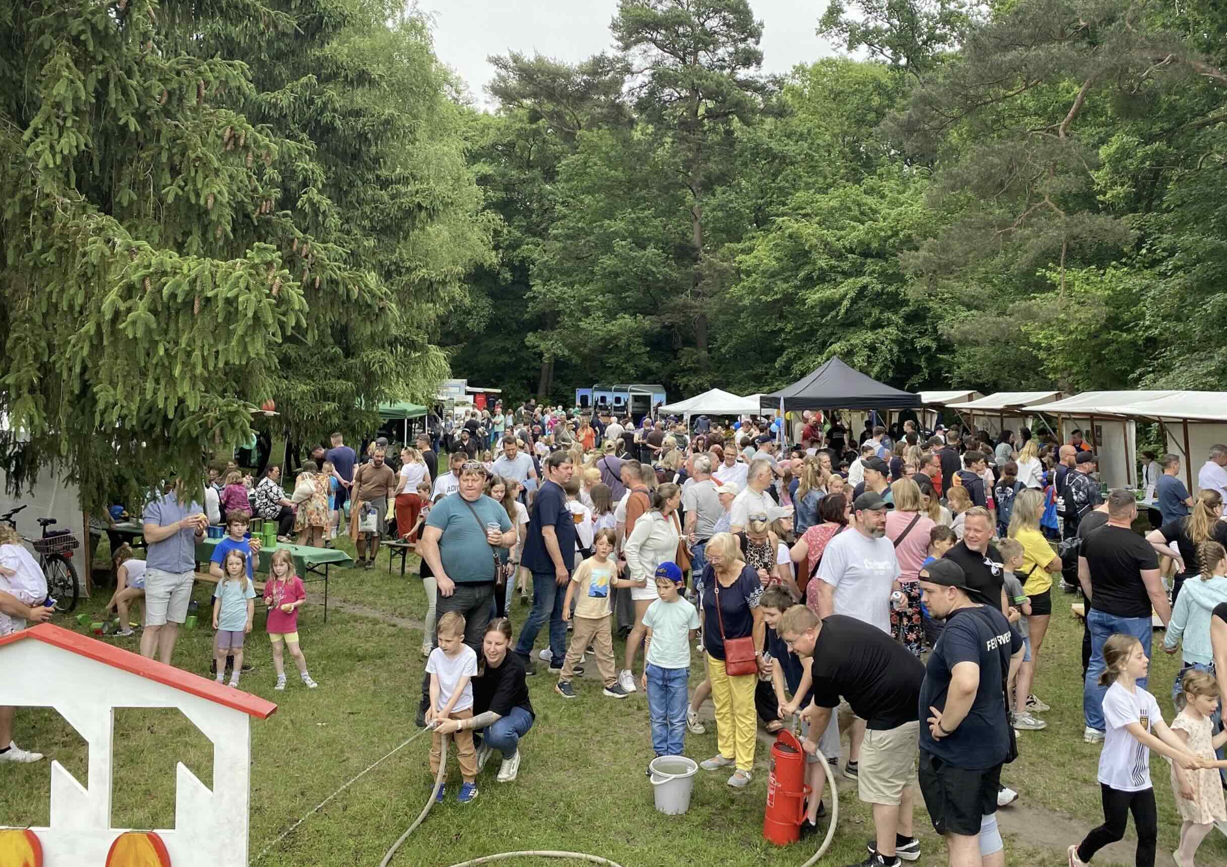 Kindertagsfest in Schönwalde-Glien lädt zu Spiel, Spaß und Familienprogramm ein, Hohen Neuendorf Kindertagsfest in Schönwalde-Glien lädt zu Spiel, Spaß und Familienprogramm ein, Hohen Neuendorf